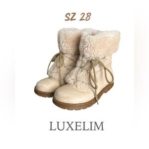 Luxelim size 28 Jennifer winter Boots beige furry back zipper
